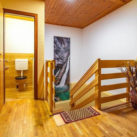 Farm Stay Trlej Begunje na Gorenjskem Exterior foto